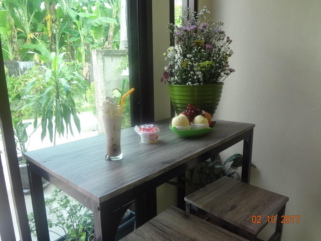 สะระภู เกสต์ เฮาส์ Hotel เชียงใหม่ ภายนอก รูปภาพ
